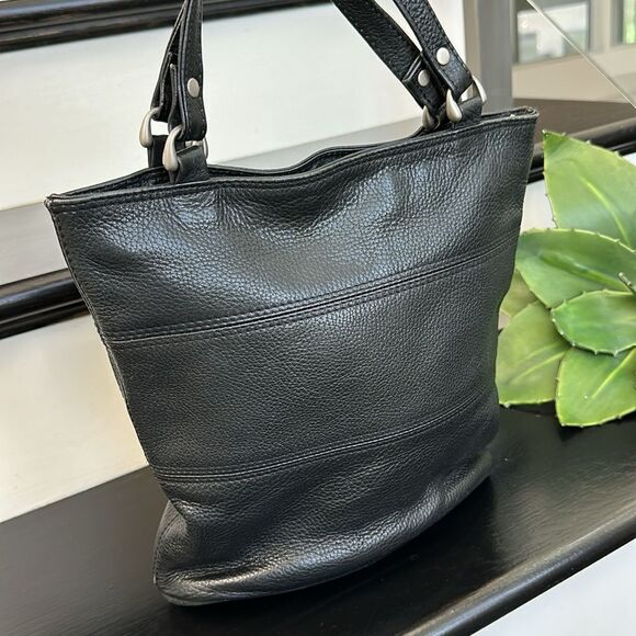 Genuine pebbled leather shoulder handbag purse, tote hobo, like new clean - Picture 4 of 10